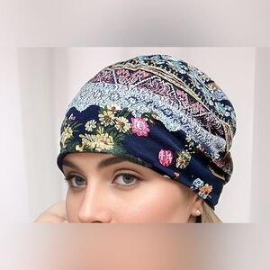 🎄🎁Boho Floral Patterned Headscarf Great stocking stuffer! 🎄🎁